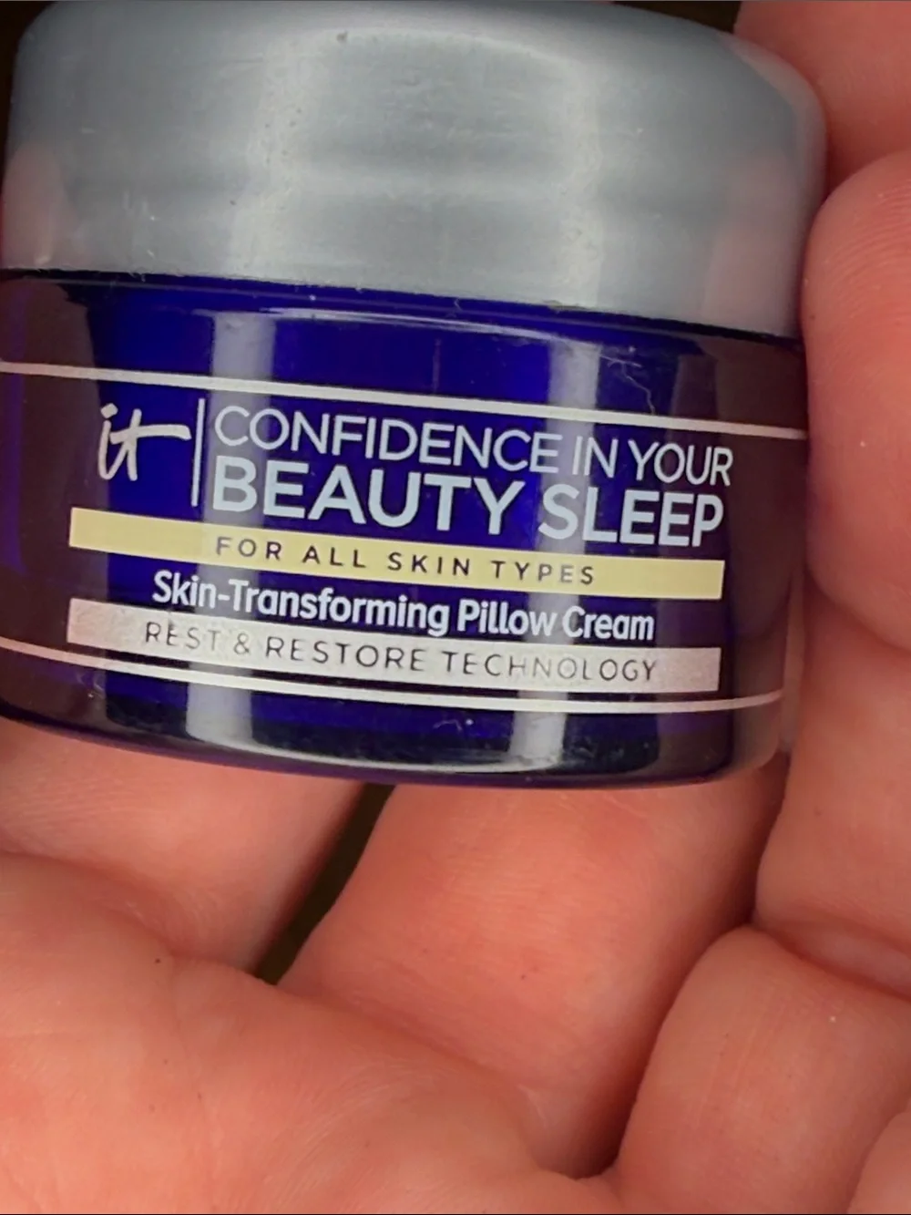 It cosmetics confidence in your beauty sleep 7 ML